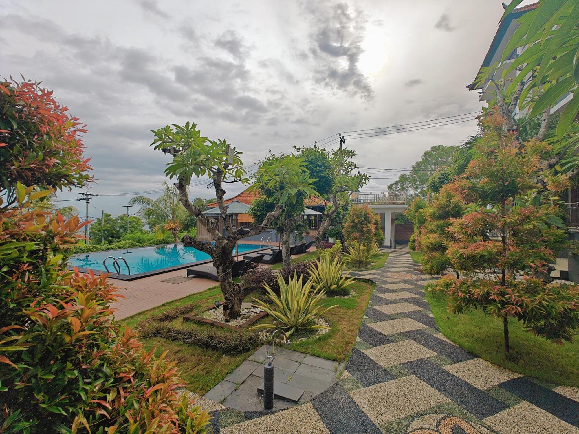 Nusa Sedayu Hotel By Ocean View Batununggul Dış mekan fotoğraf